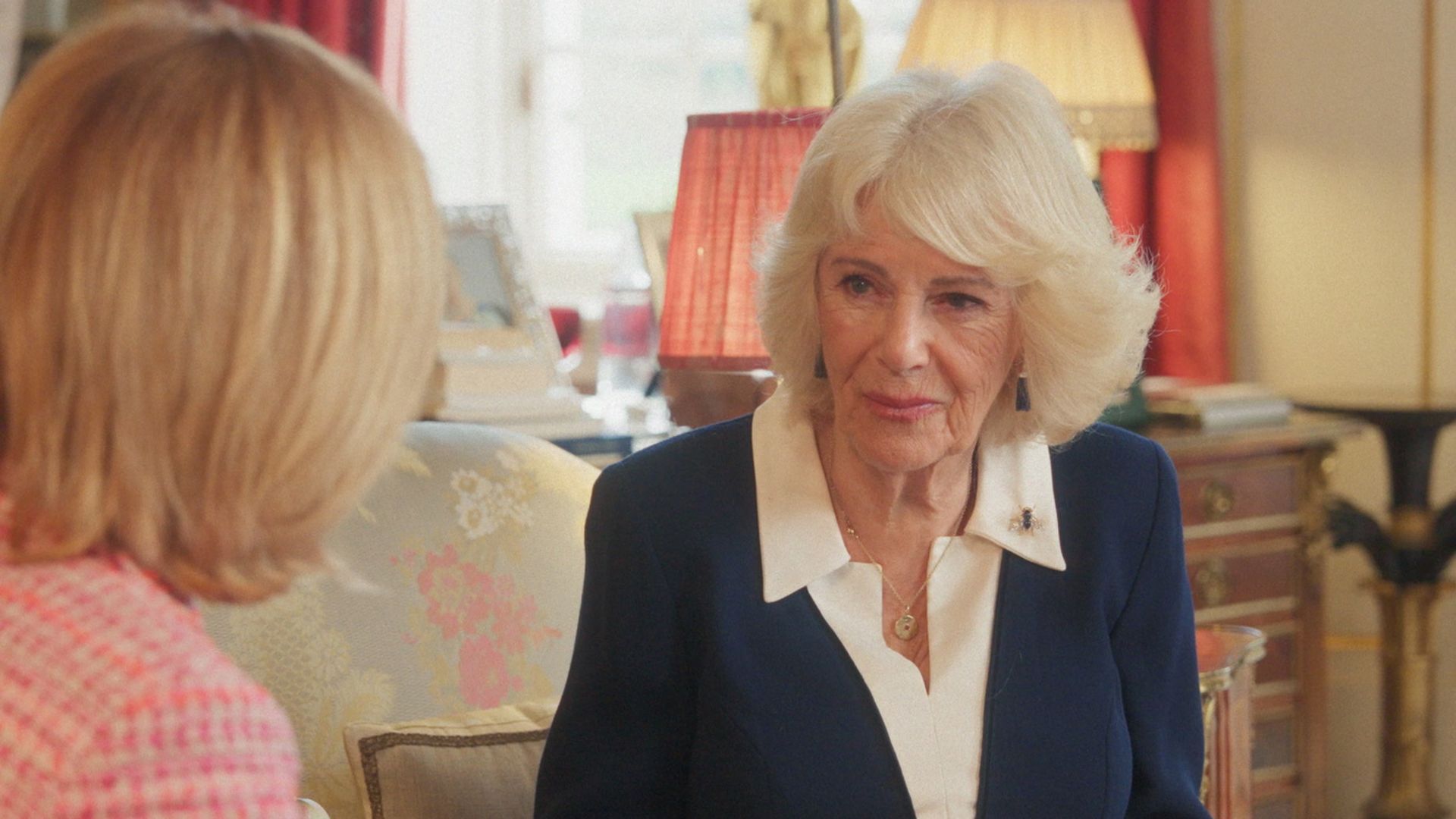 La reina Camilla ha hablado por primera vez de cómo vivió el diagnóstico de cáncer de su marido, el rey Carlos III