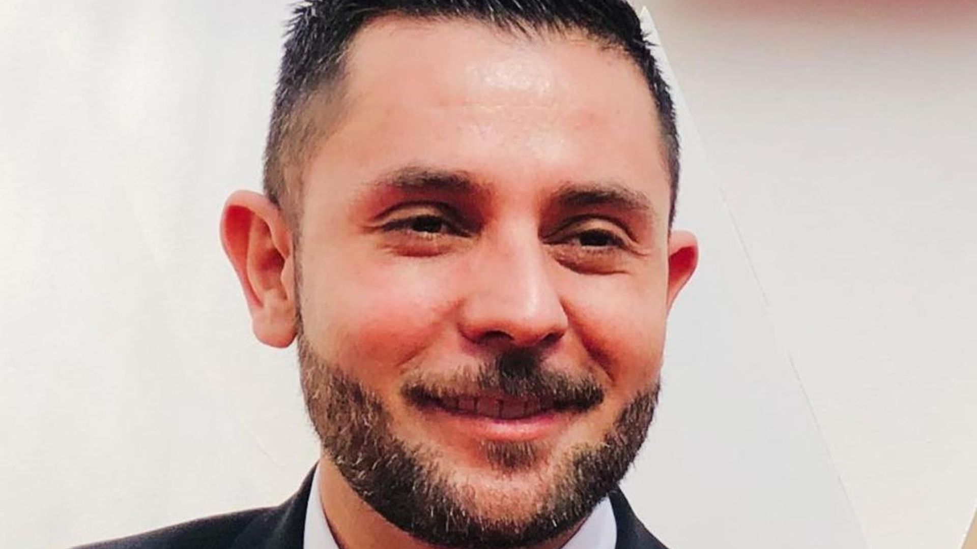 ¡No se perdió los Oscar! Ricardo Casares regresa al trabajo tras su hospitalización