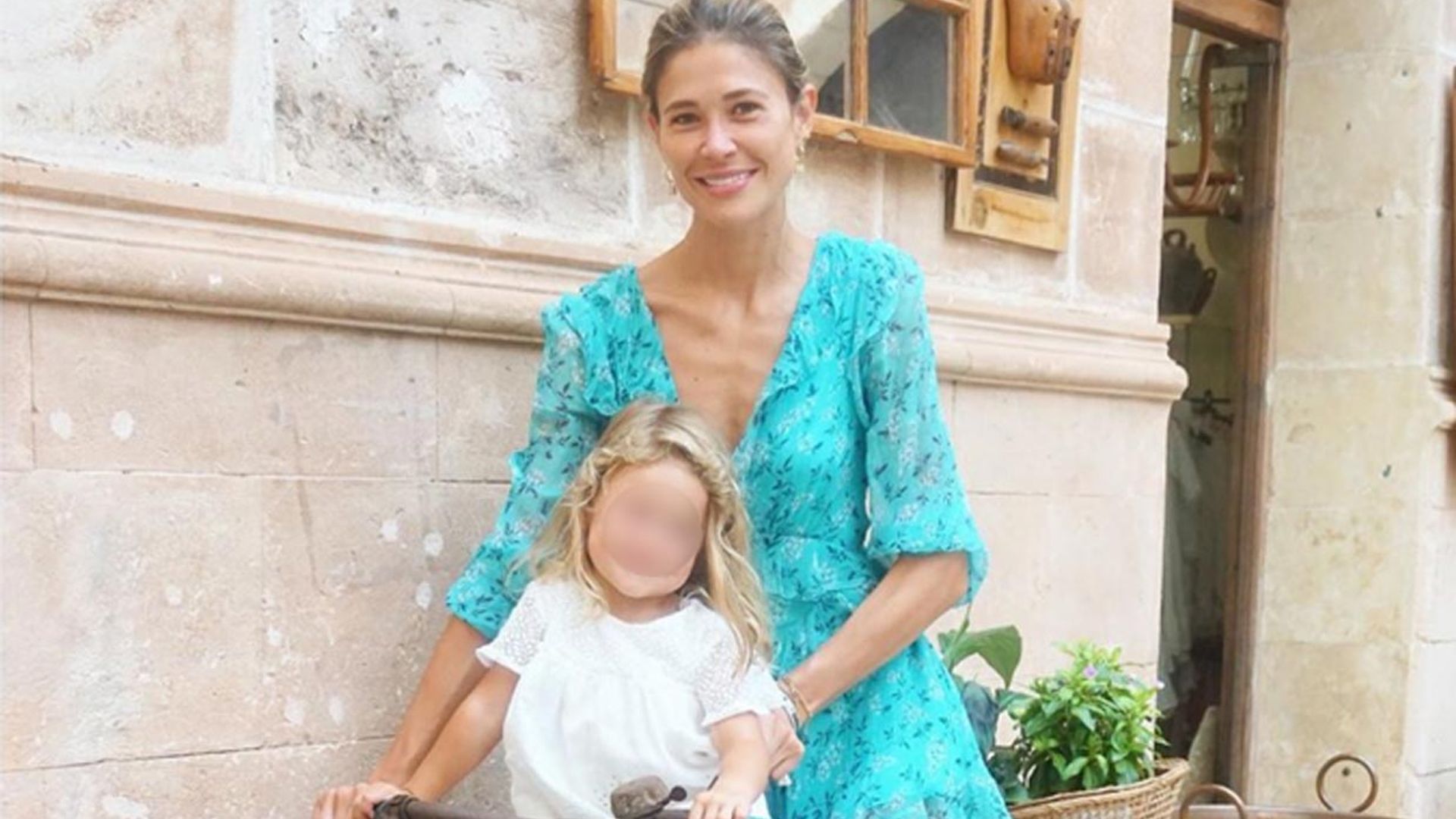 Francesca, la hija de Carla Pereyra y Simeone, una pequeña artista en la familia