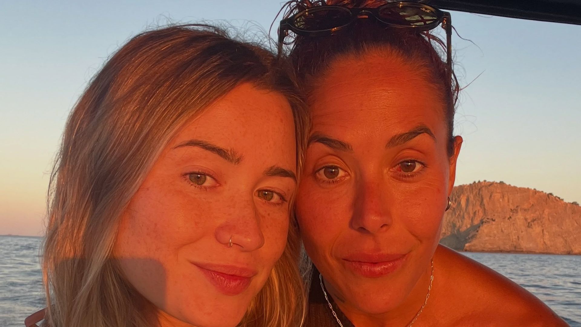 Lola Gallardo y Cristina Vicente