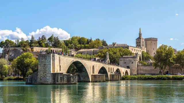 puente saint benezet en avinon