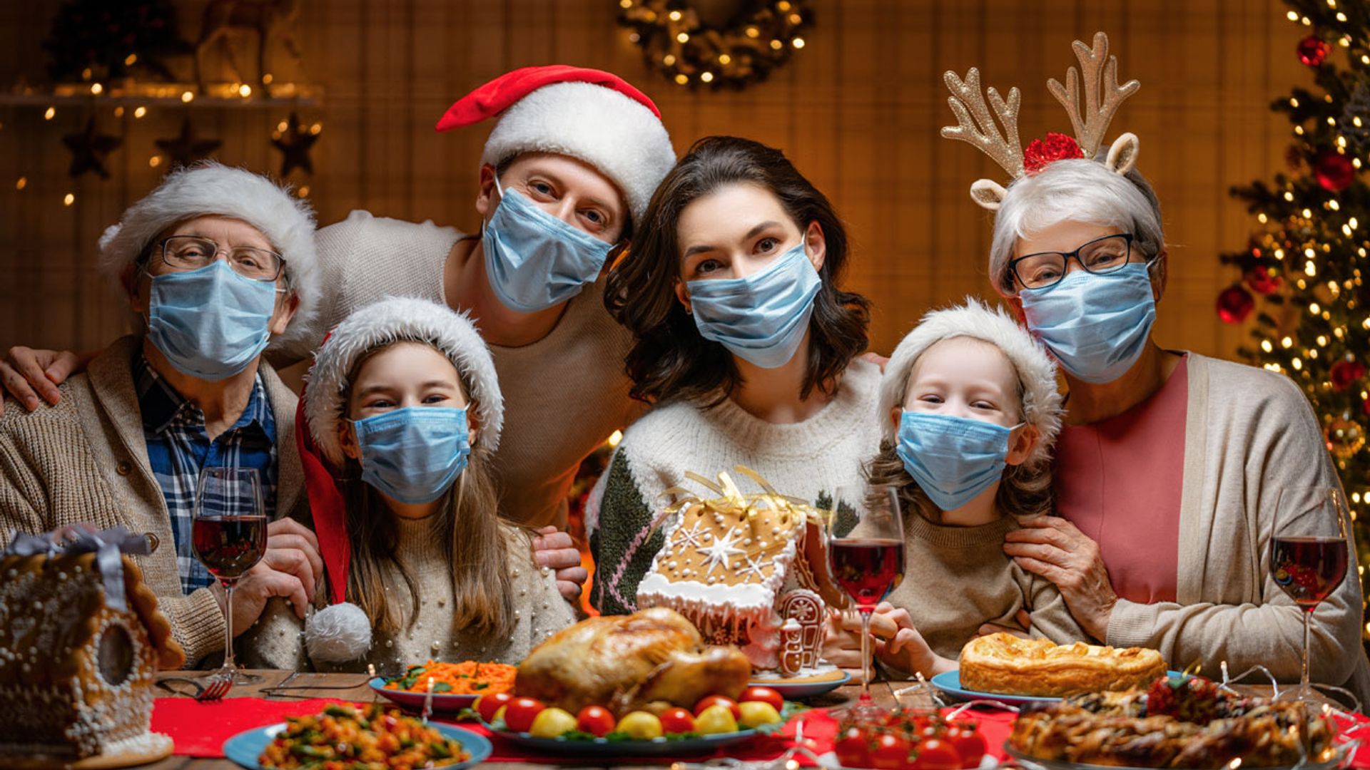 ¿Cómo aliviar la soledad y tristeza de los mayores en Navidad?