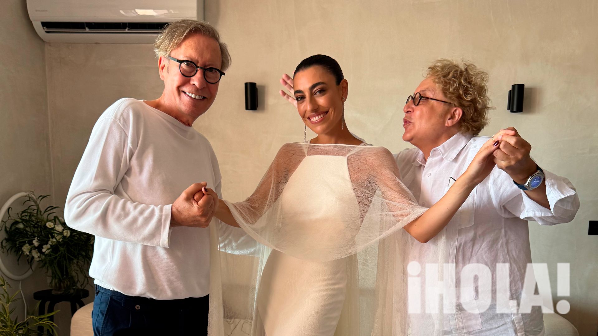 Victorio & Lucchino nos cuentan los secretos del vestido de Claudia Ula: "Es como una sobrina para nosotros"