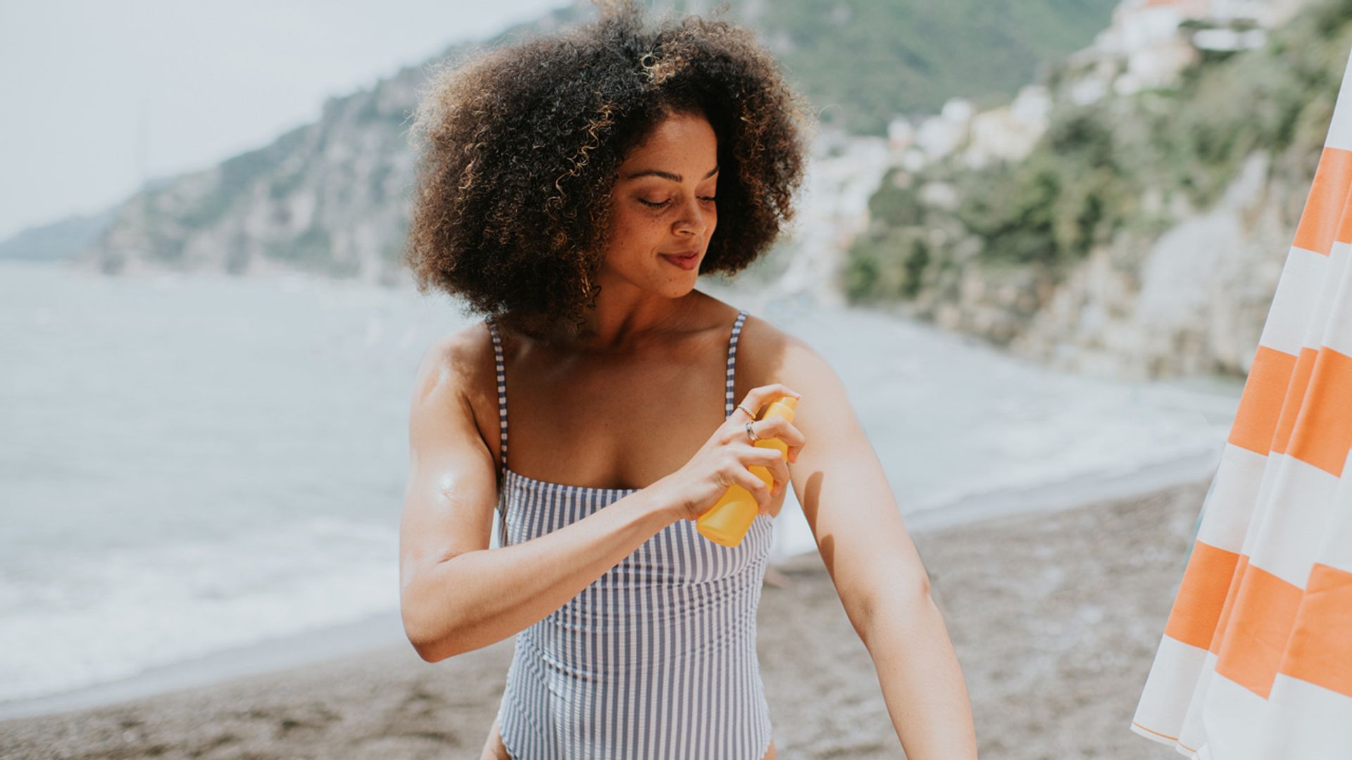 Cómo aplicar bien el protector solar: los consejos de los dermatólogos