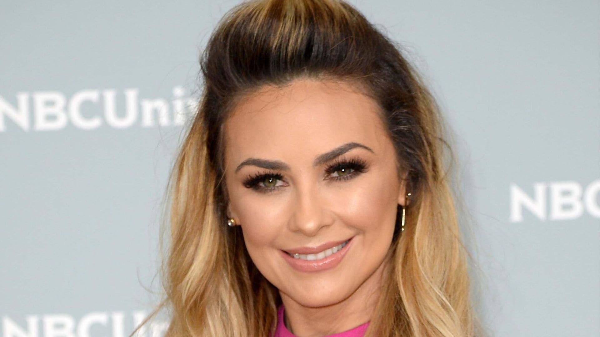 Aracely Arámbula revela detalles de su noviazgo y asegura estar más enamorada que nunca