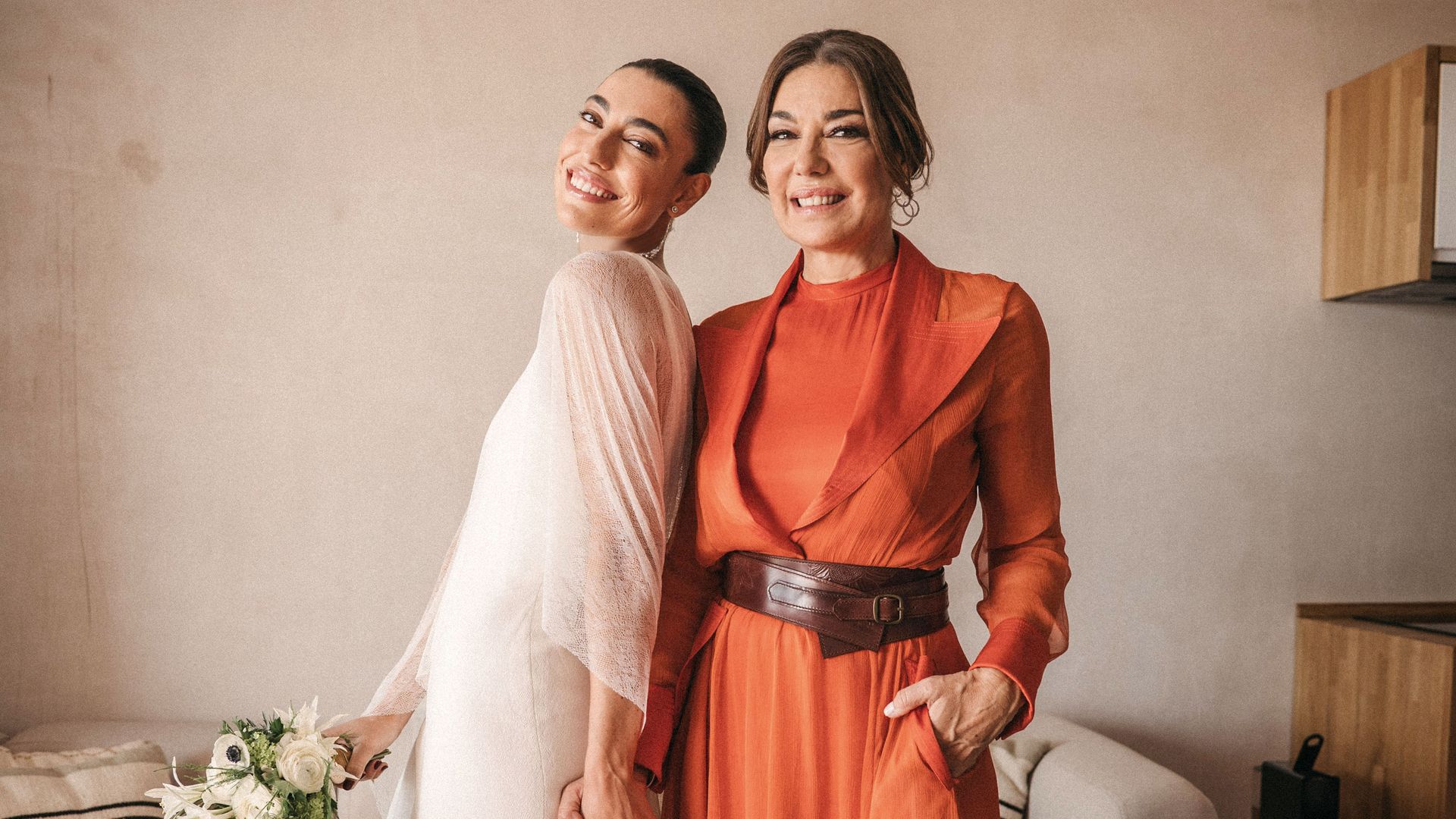 Raquel Revuelta tras la boda de su hija: "La ausencia de su padre se sintió con una profundidad inmensa"