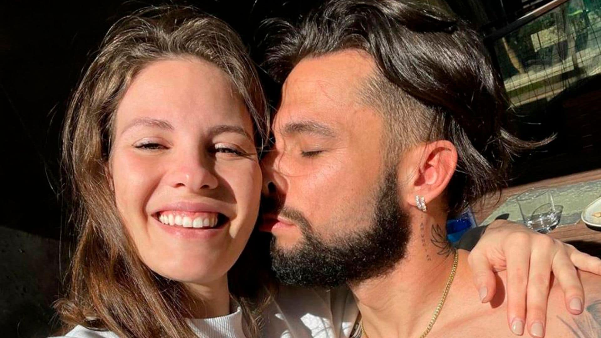 A punto de dar a luz, Jessica Bueno presume de marido y manda un emotivo mensaje a su futuro bebé