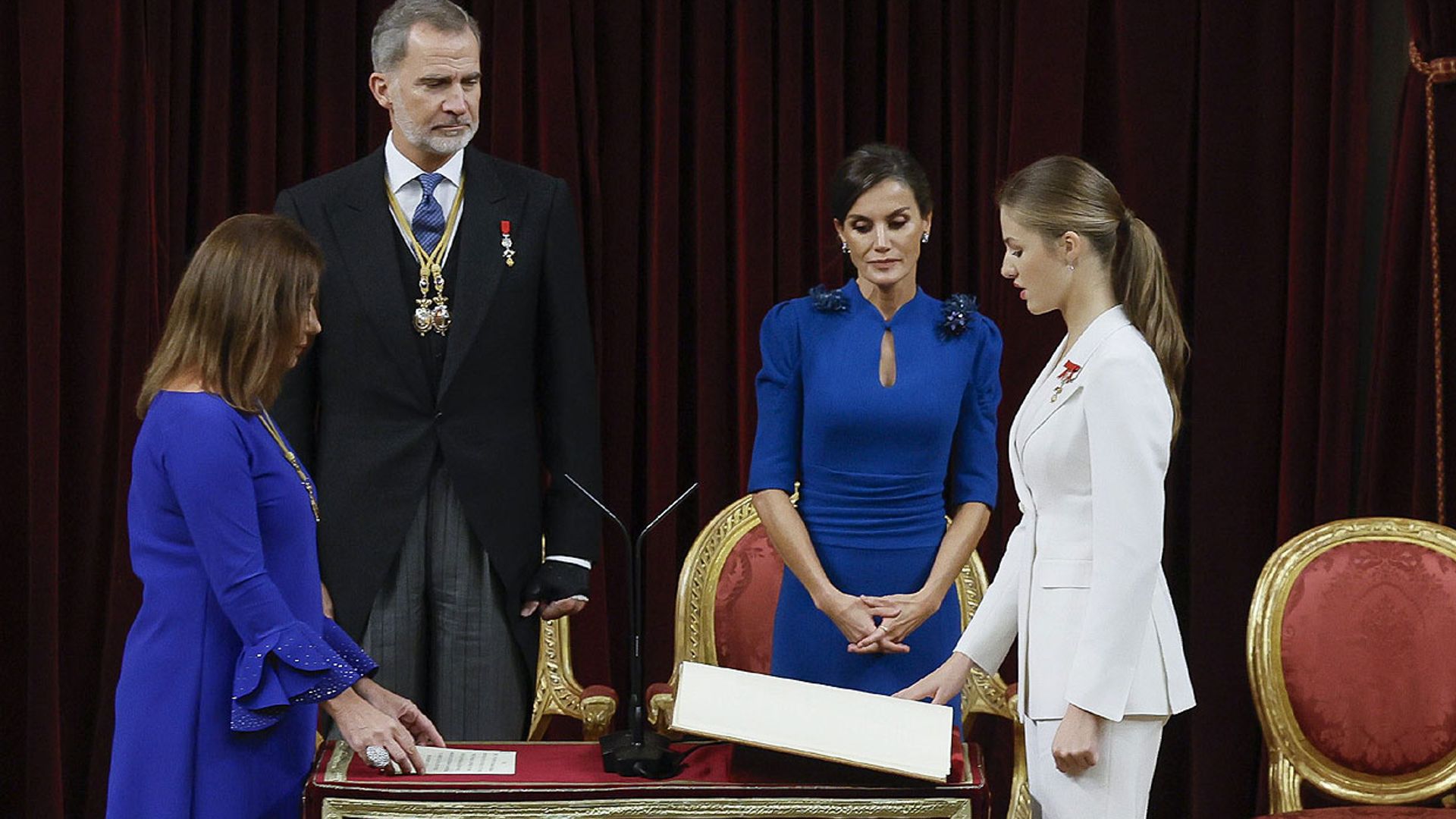 La princesa de Asturias jura la Constitución ante las Cortes Generales en un solemne e histórico acto