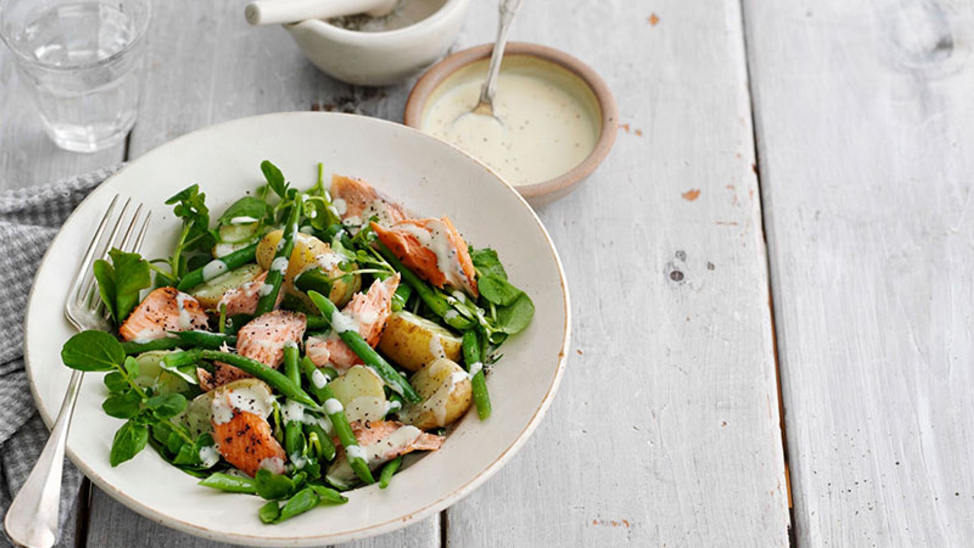 Ensalada de salmón, judías verdes y patata
