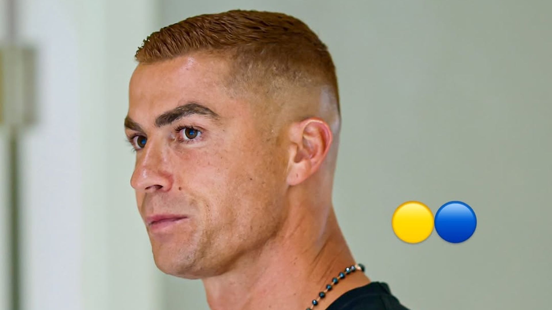 Cristiano Ronaldo estrena un sorprendente cambio de look mientras Georgina presume de su alianza de casada
