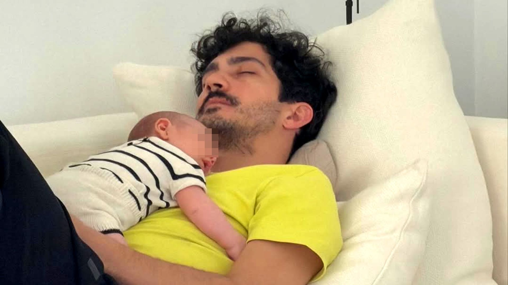Chino Darín, durmiendo con su niño