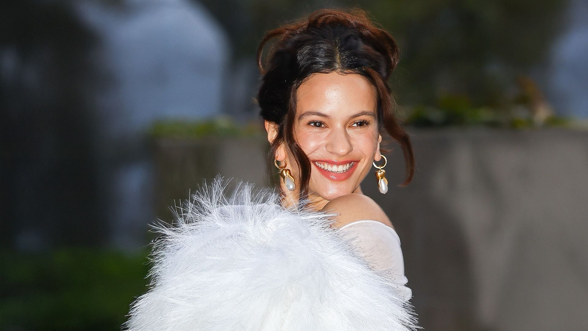 Las pistas que Rosalía nos había dado sobre LUX a través de sus looks y que ahora cobran sentido