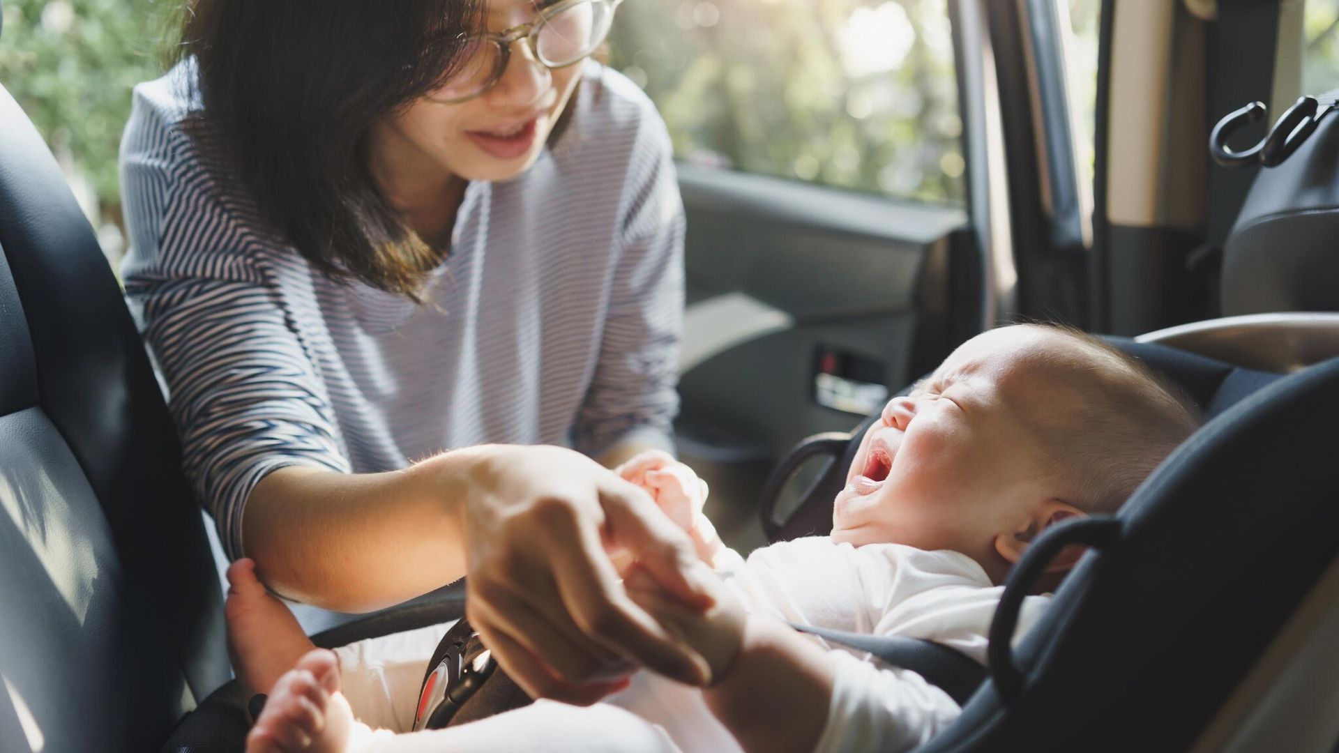 ‘Mi bebé no para de llorar cuando le monto en el coche, ¿qué hago?’