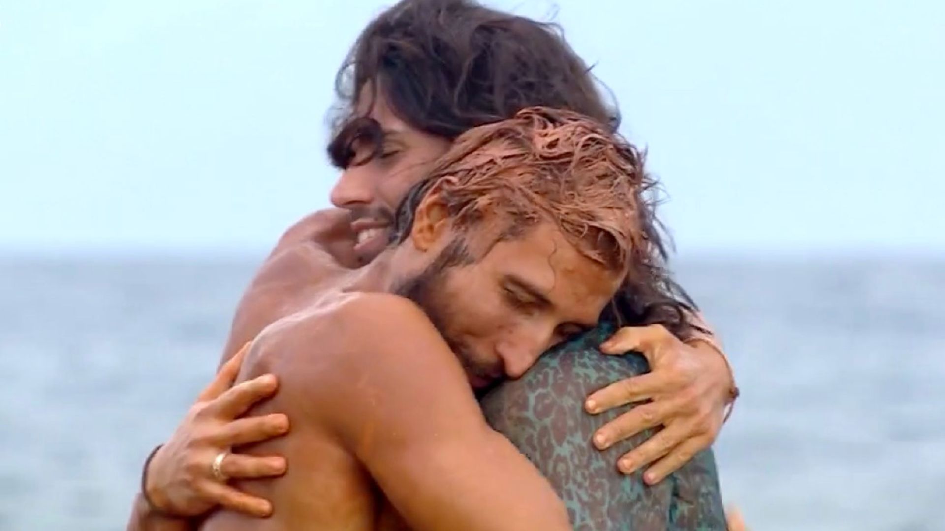 Los emotivos reencuentros de Alejandro Albalá y Gianmarco con sus seres queridos en 'Supervivientes'