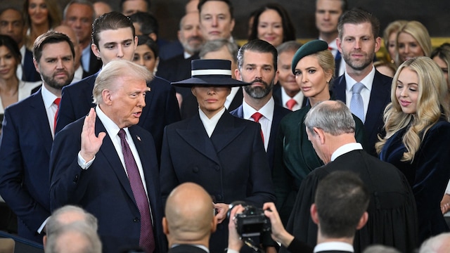 Donald Trump hace su juramento como el 47° presidente de los Estados Unidos en la Rotonda del Capitolio
