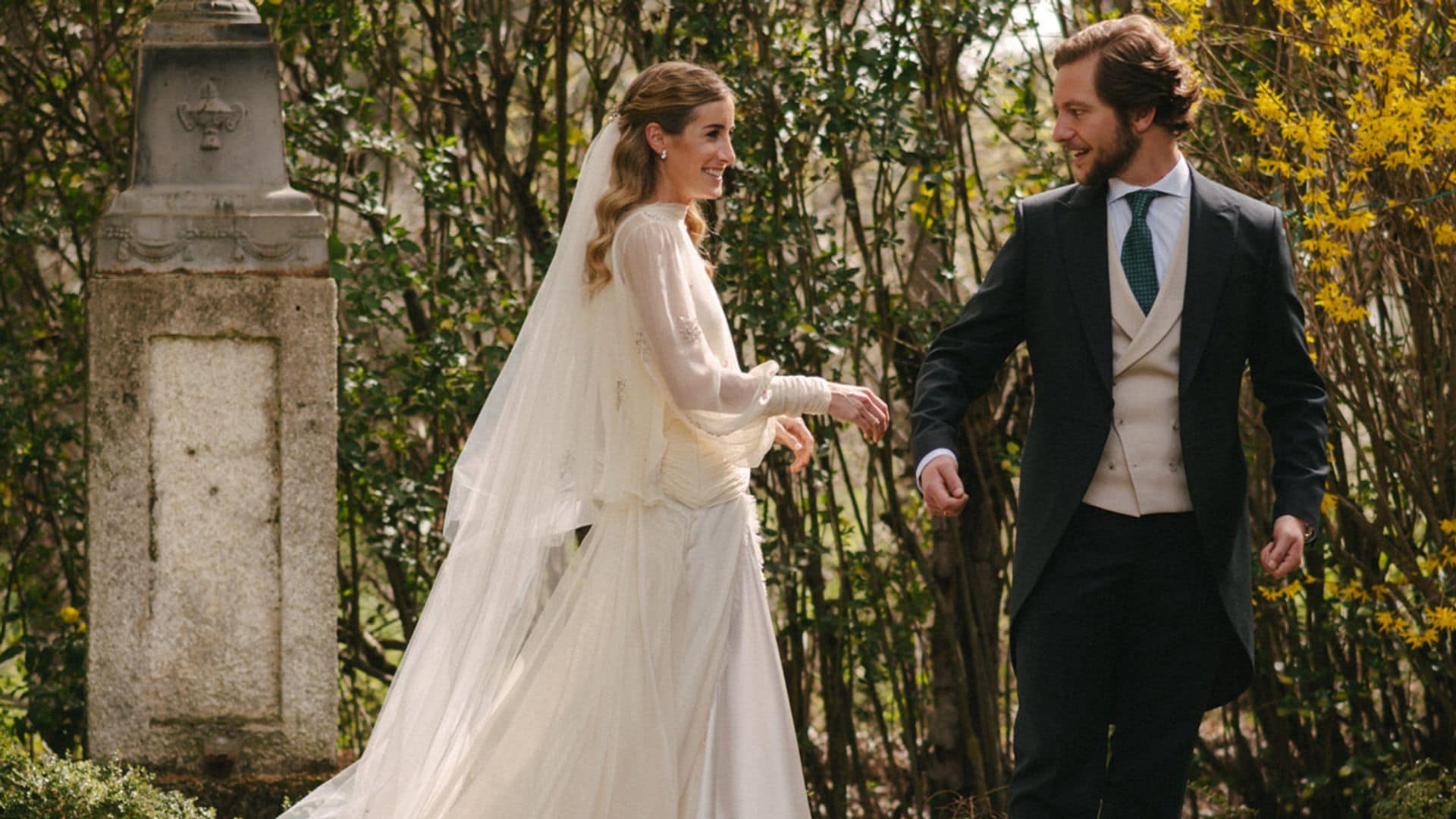 Teresa, la novia que se casó en Madrid con un delicado vestido desmontable de Inuñez