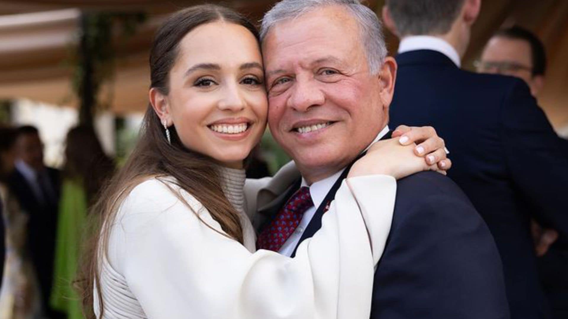 De Reyes a padres felices: así han vivido Abdalá y Rania de Jordania la gran boda de su hijo