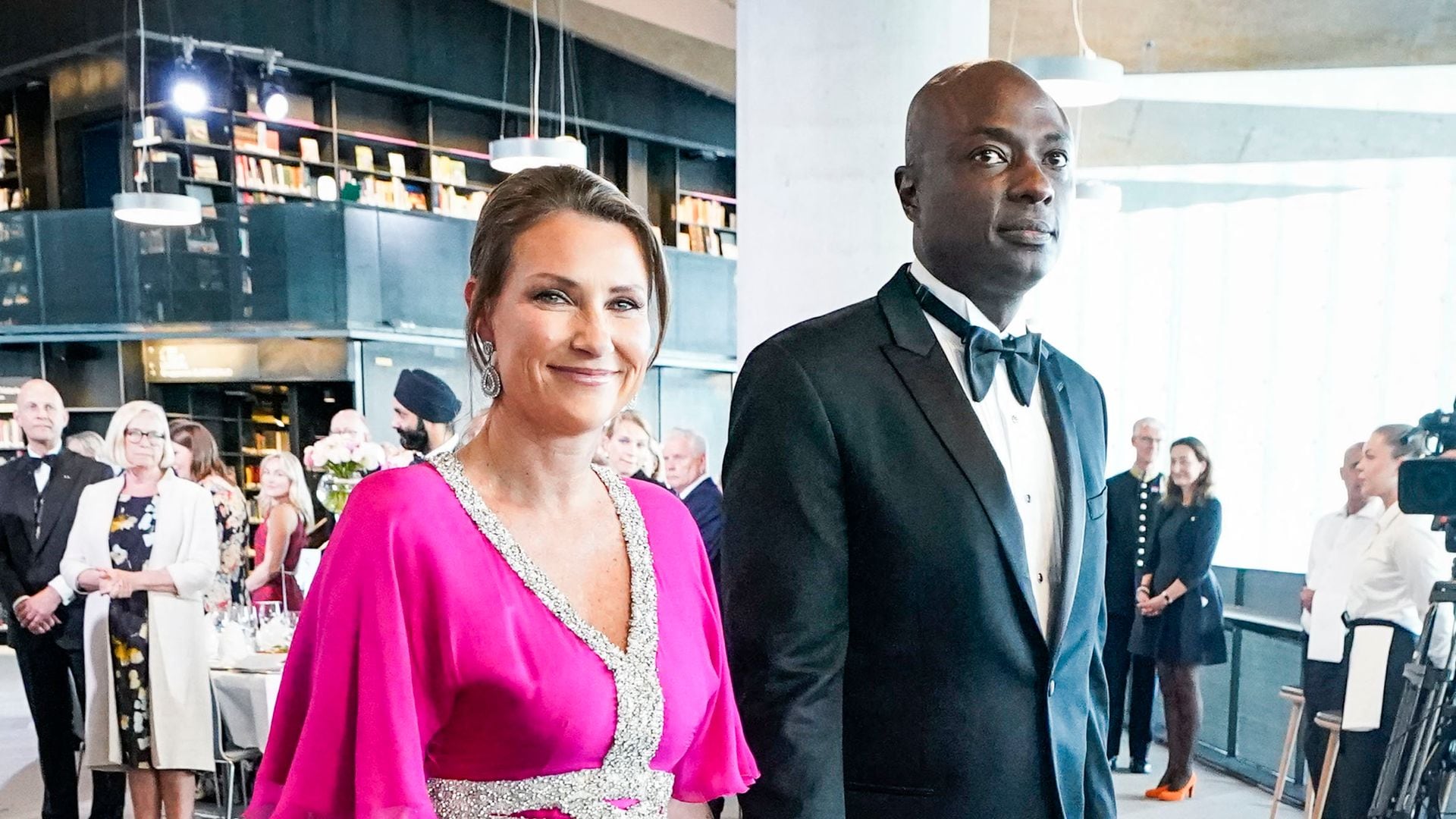 Guía para seguir en ¡HOLA! la boda de la princesa Marta Luisa y Durek Verrett