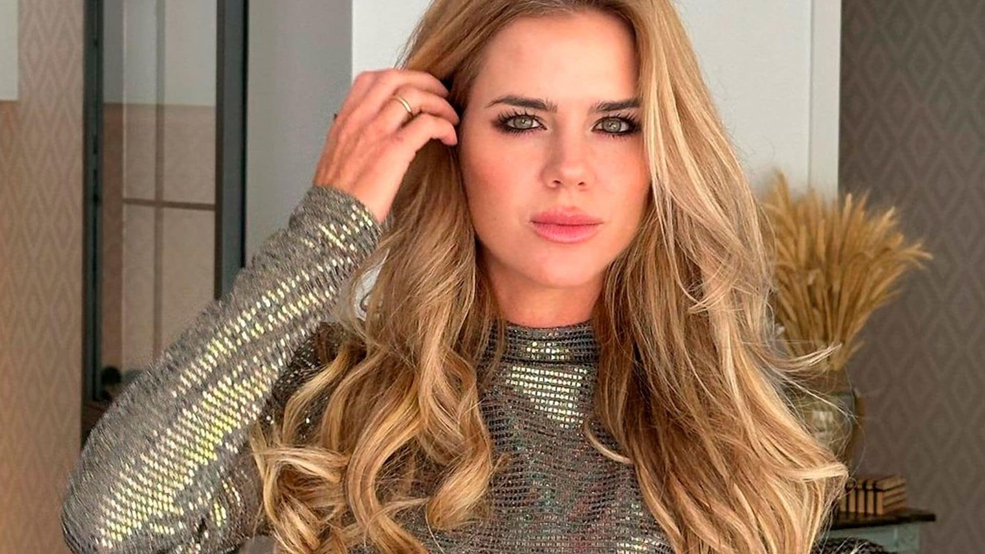 Parecerás rubia natural si te haces el color como Amelia Bono, palabra de su peluquera
