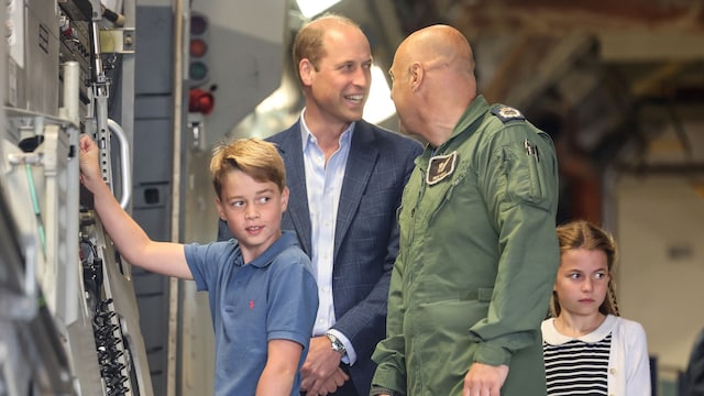 El príncipe Guillermo junto a George y Charlotte