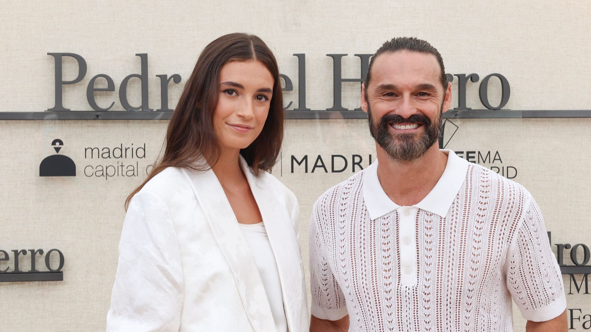 Iván Sánchez y Elia Galera, unidos y cómplices en el debut de su hija como modelo 10 años después de su divorcio: "Muero de amor"