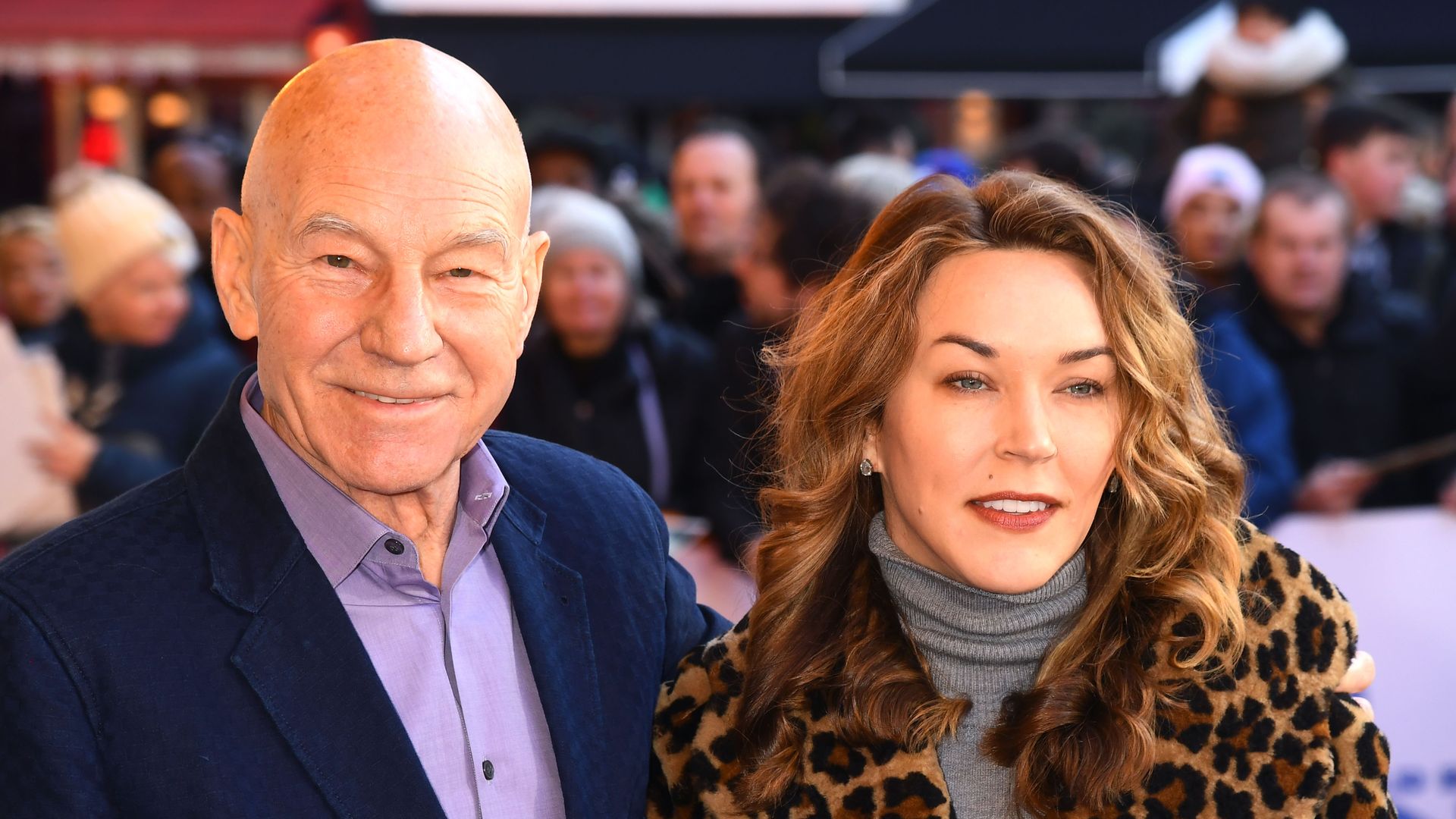 Patrick Stewart y su esposa, Sunny Ozellm