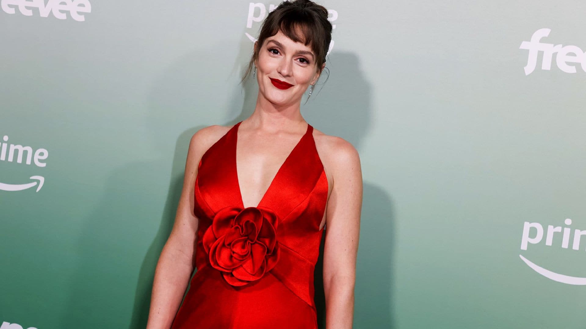 Leighton Meester triunfa con el vestido satinado que llevaría Blair Waldorf en 2023