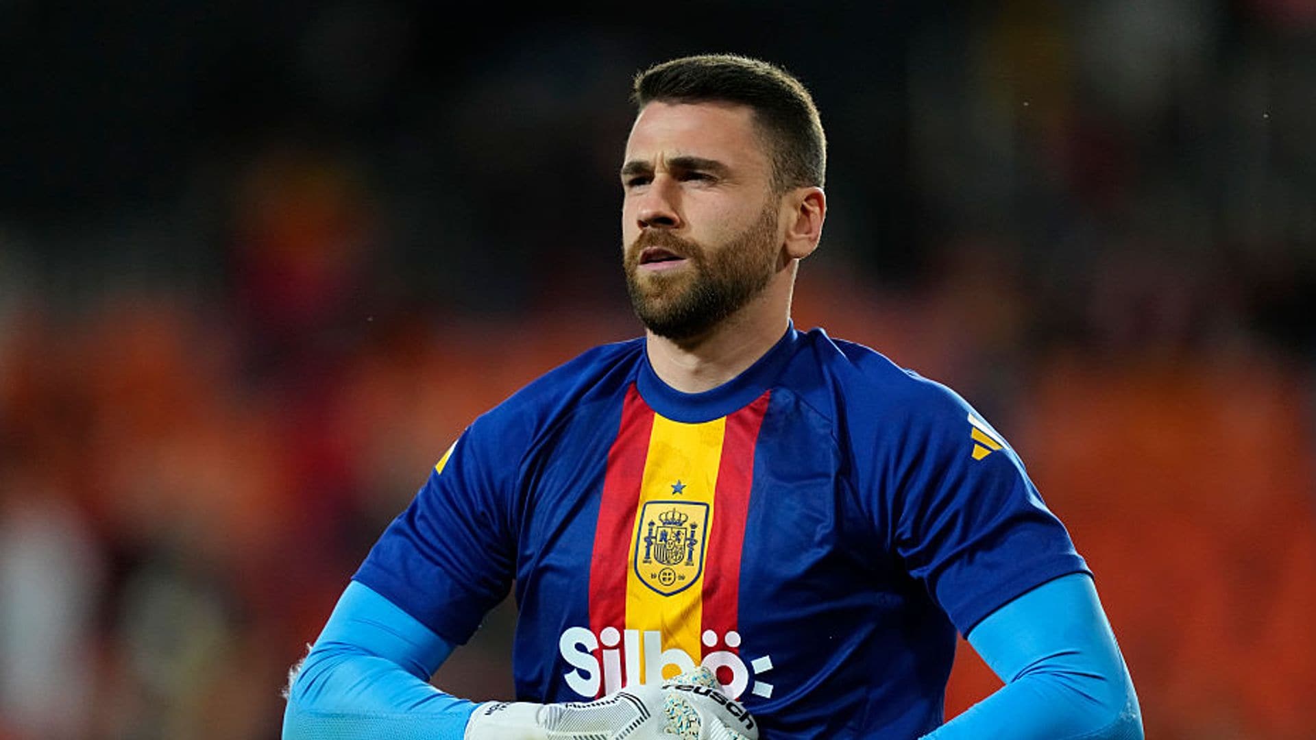 Reservado, familiar y con una trayectoria impecable: así es Unai Simón, el portero de la selección española