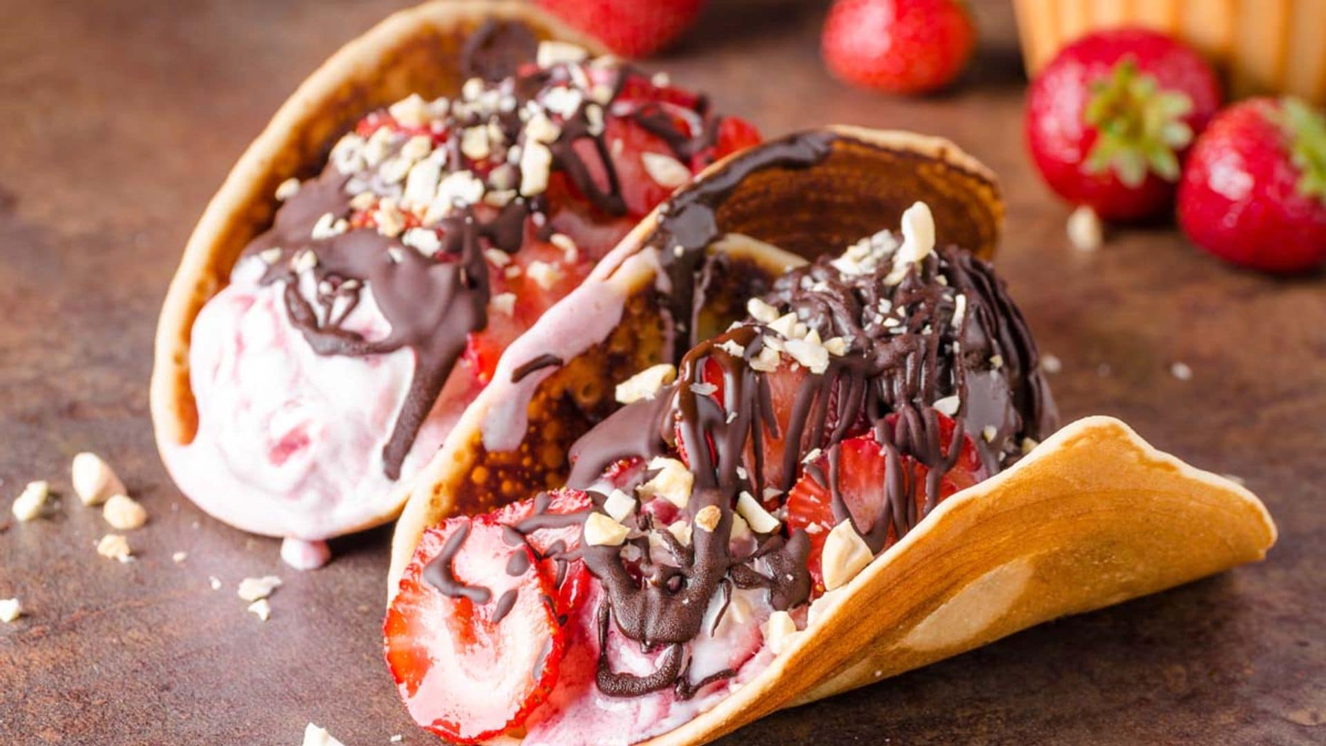 'Tacos' con helado de fresa