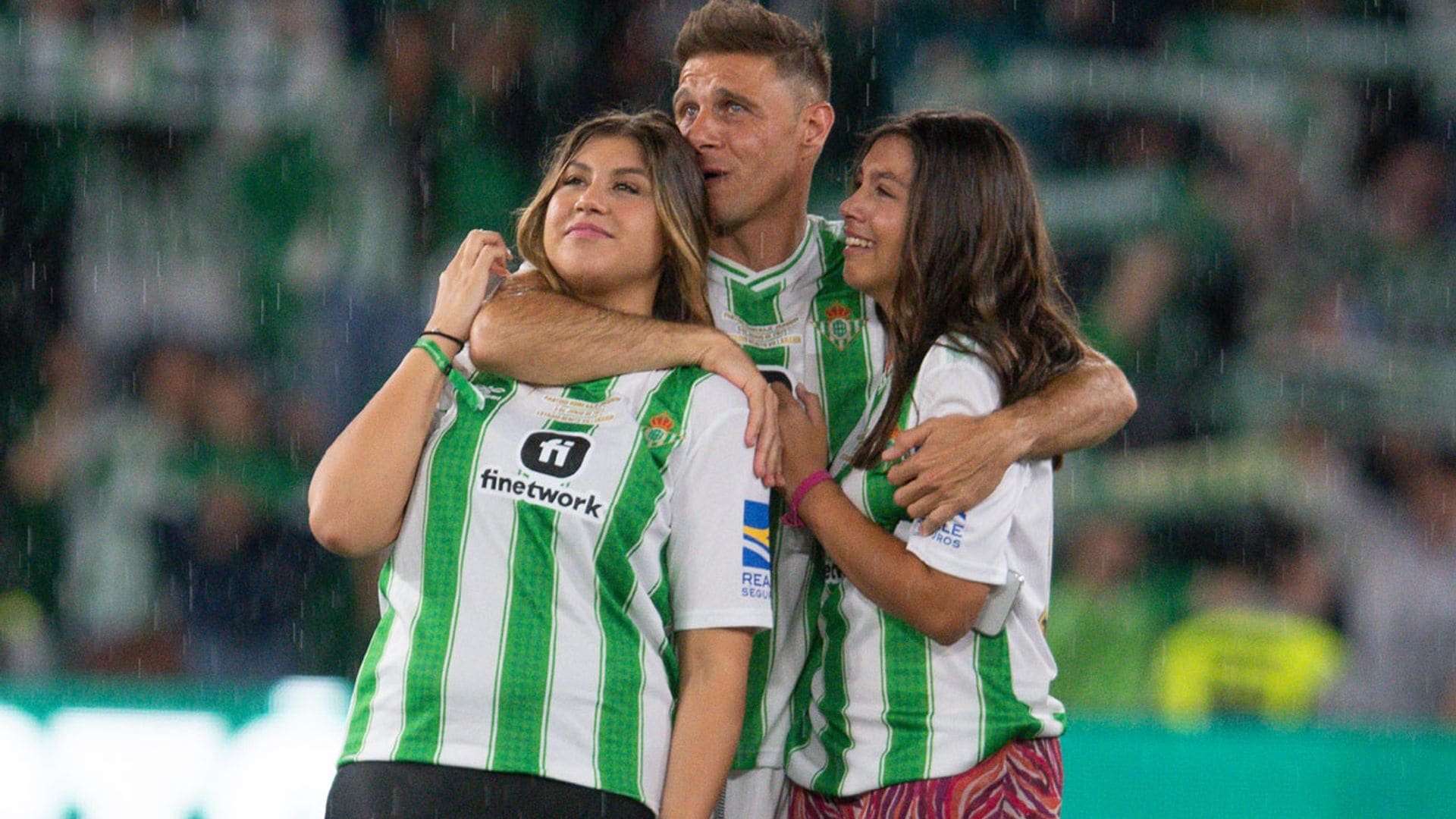 Su mujer y sus dos hijas, el gran consuelo de Joaquín en su emotiva despedida