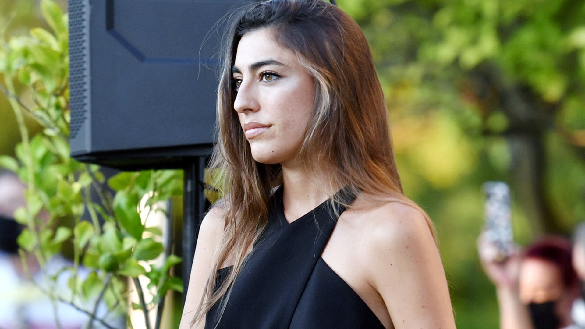 Claudia, hija de Raquel Revuelta, recuerda a su padre dos años después de su muerte