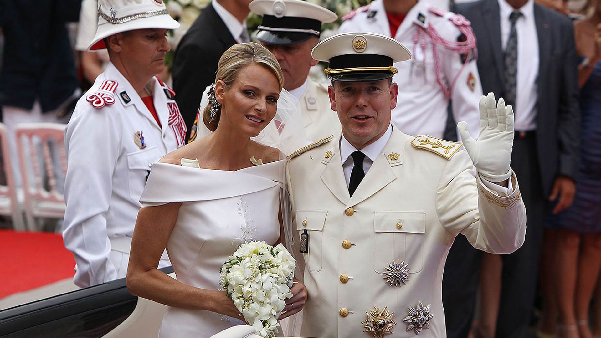 Una edición especial de sellos conmemora el décimo aniversario de boda de Alberto y Charlene de Mónaco