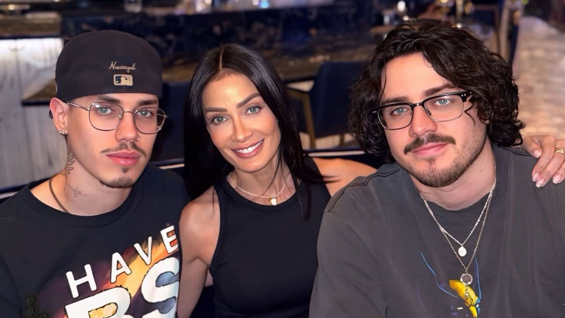 Dayanara Torres con sus hijos Ryan y Cristian Muñiz en Las Vegas.