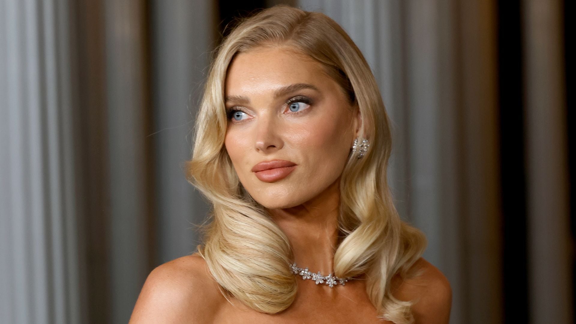 Cómo llevar el pelo rubio en tonos fríos sin que apague tu rostro: consejos y errores a evitar