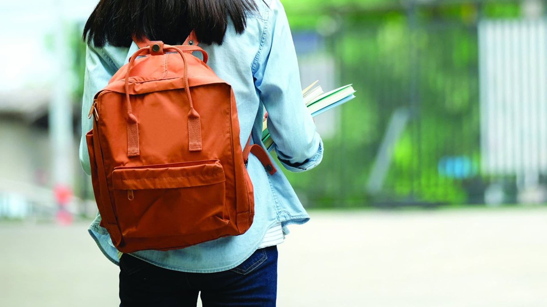 Si tu hijo no quiere ir al instituto, ten en cuenta estos consejos para motivarle