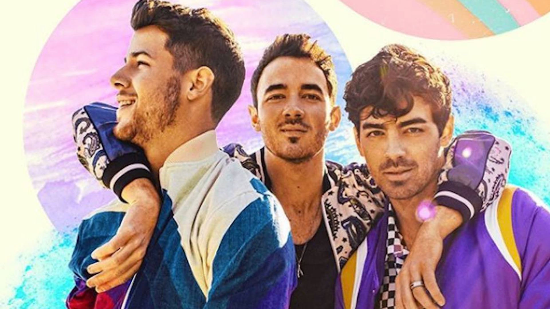 Los Jonas Brothers comienzan a recorrer el mundo en su gira 'Happiness Begins Tour'