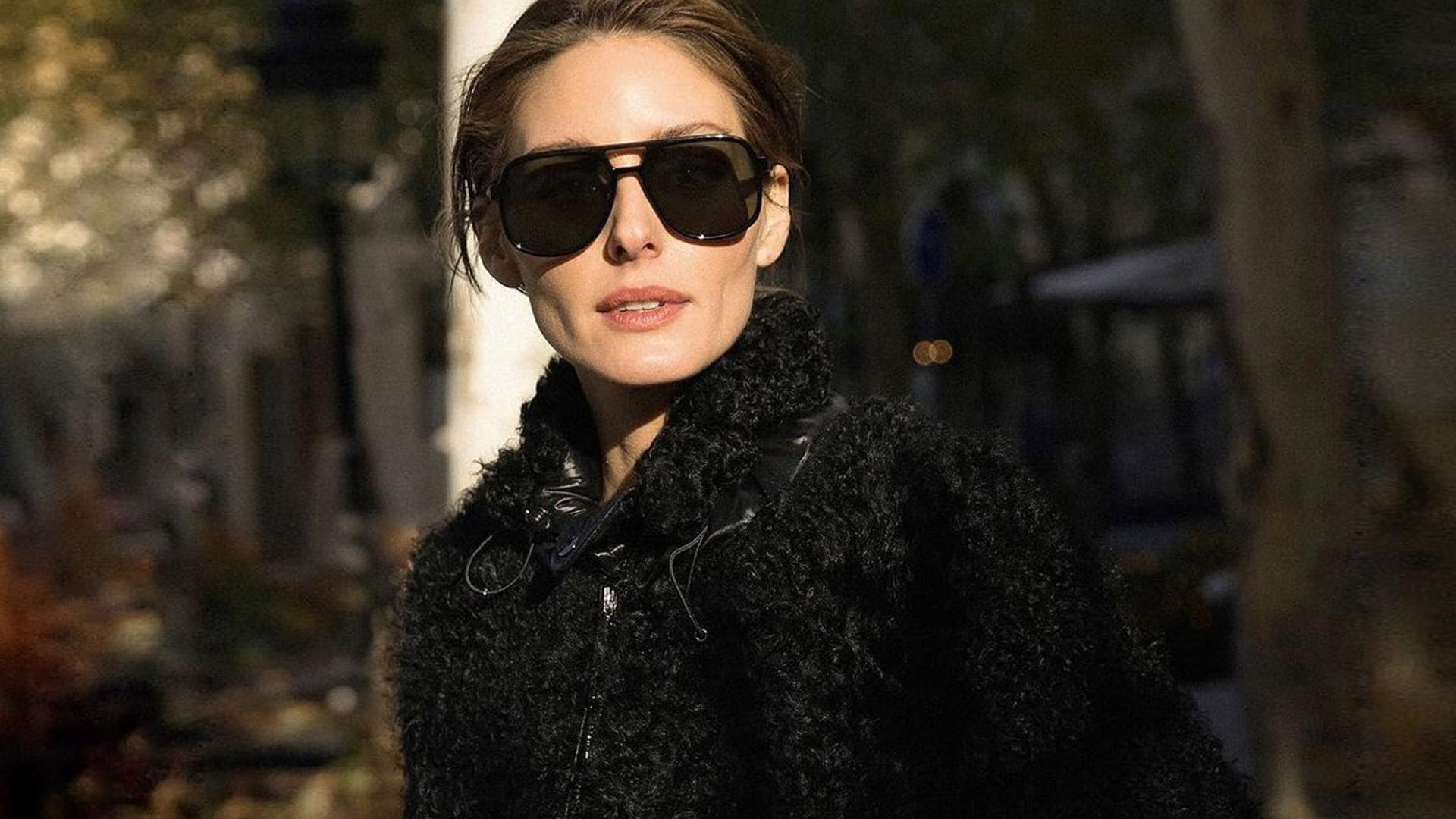 El truco que Olivia Palermo aplica desde hace 16 años cuando viste 'total black'