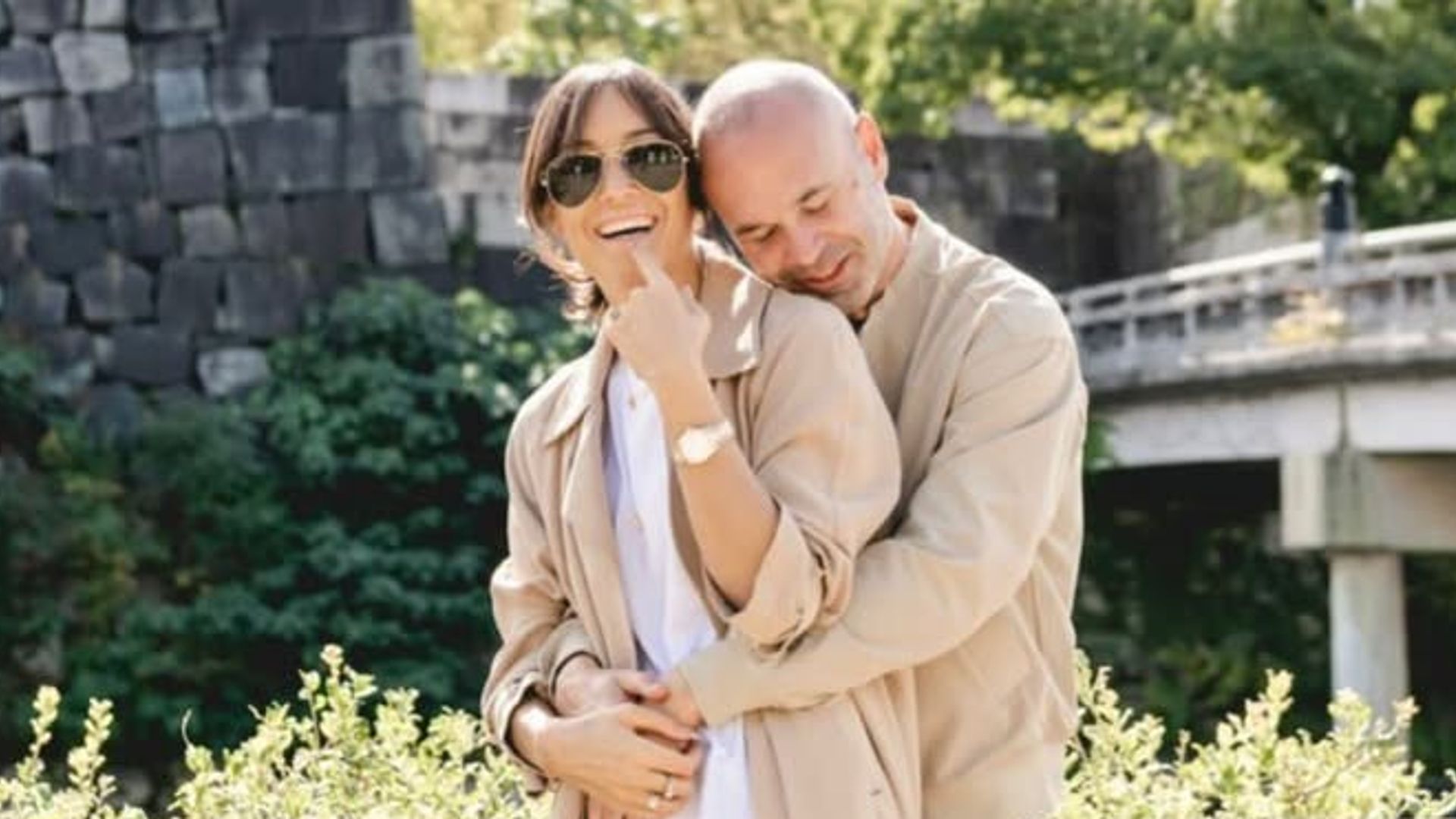 Andrés Iniesta celebra 19 años junto a su mujer, Anna Ortíz