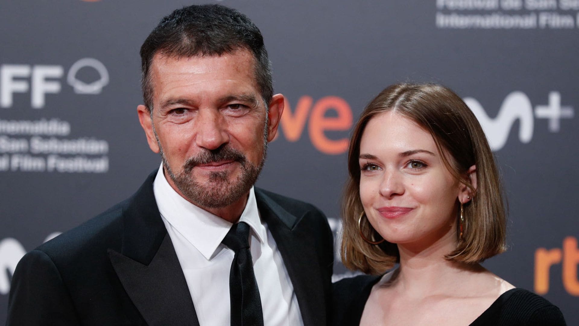 Antonio Banderas explica por qué su hija ha querido eliminar el apellido de su madre