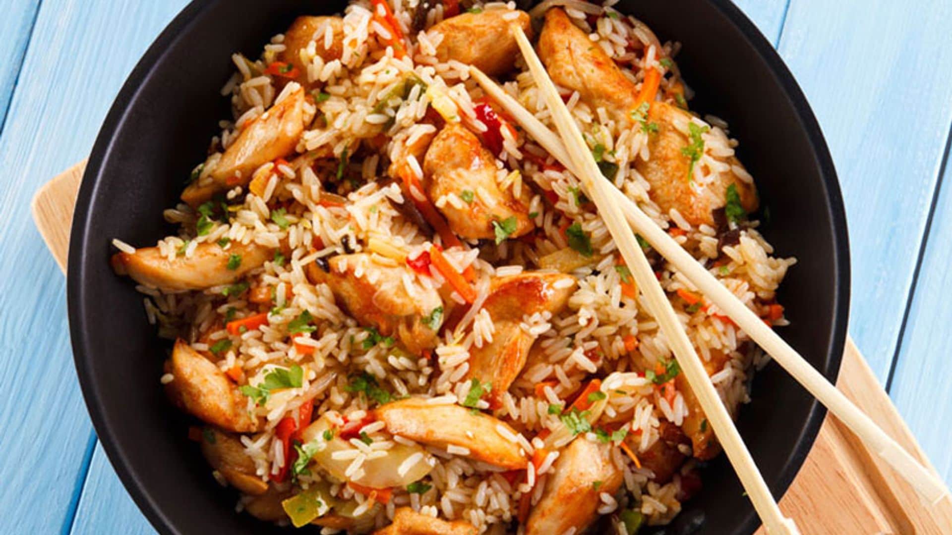 Wok superfácil de pollo con arroz