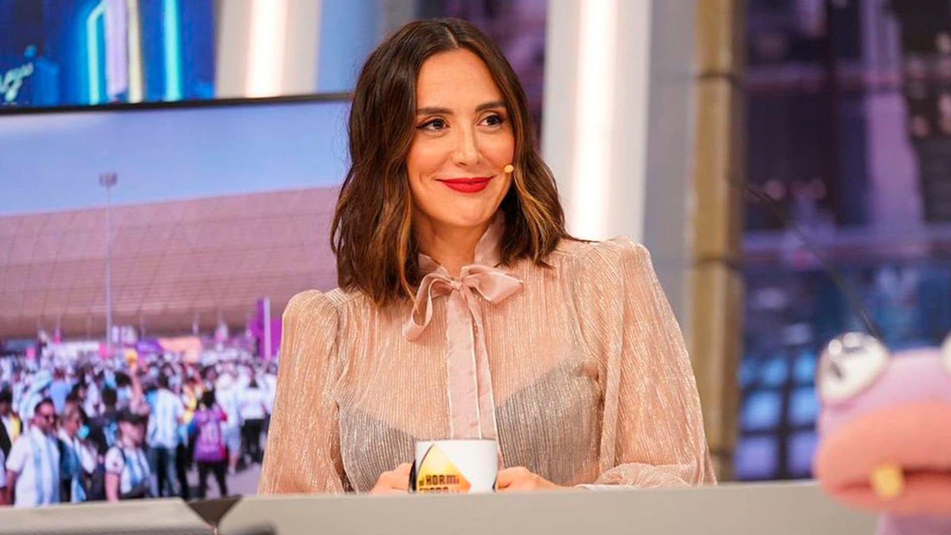 Terciopelo y transparencias: Tamara Falcó se apunta a la tendencia 'sexy' y sofisticada de la temporada