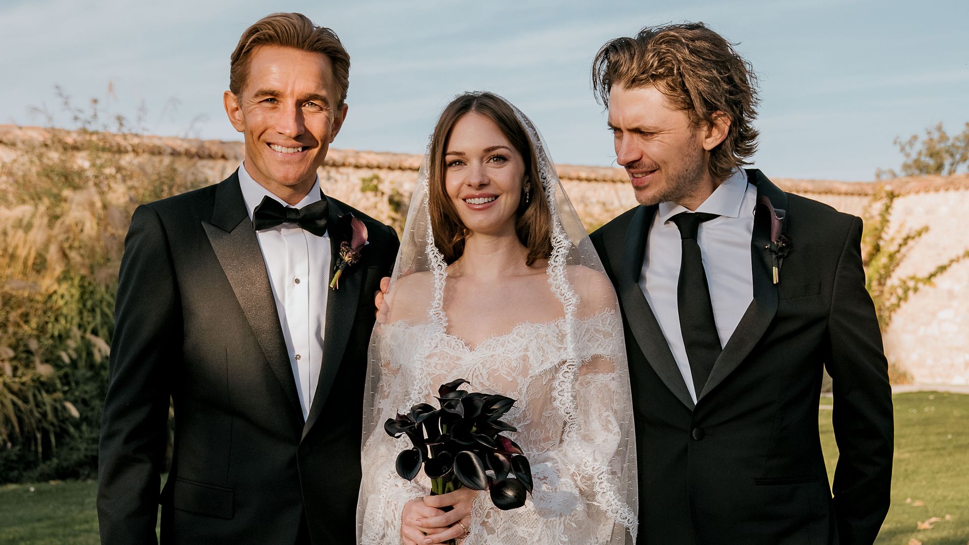 Descubrimos a Jesse, el hermano de Stella Banderas, que es un clon de su padre, Don Johnson en su época de 'Miami Vice'