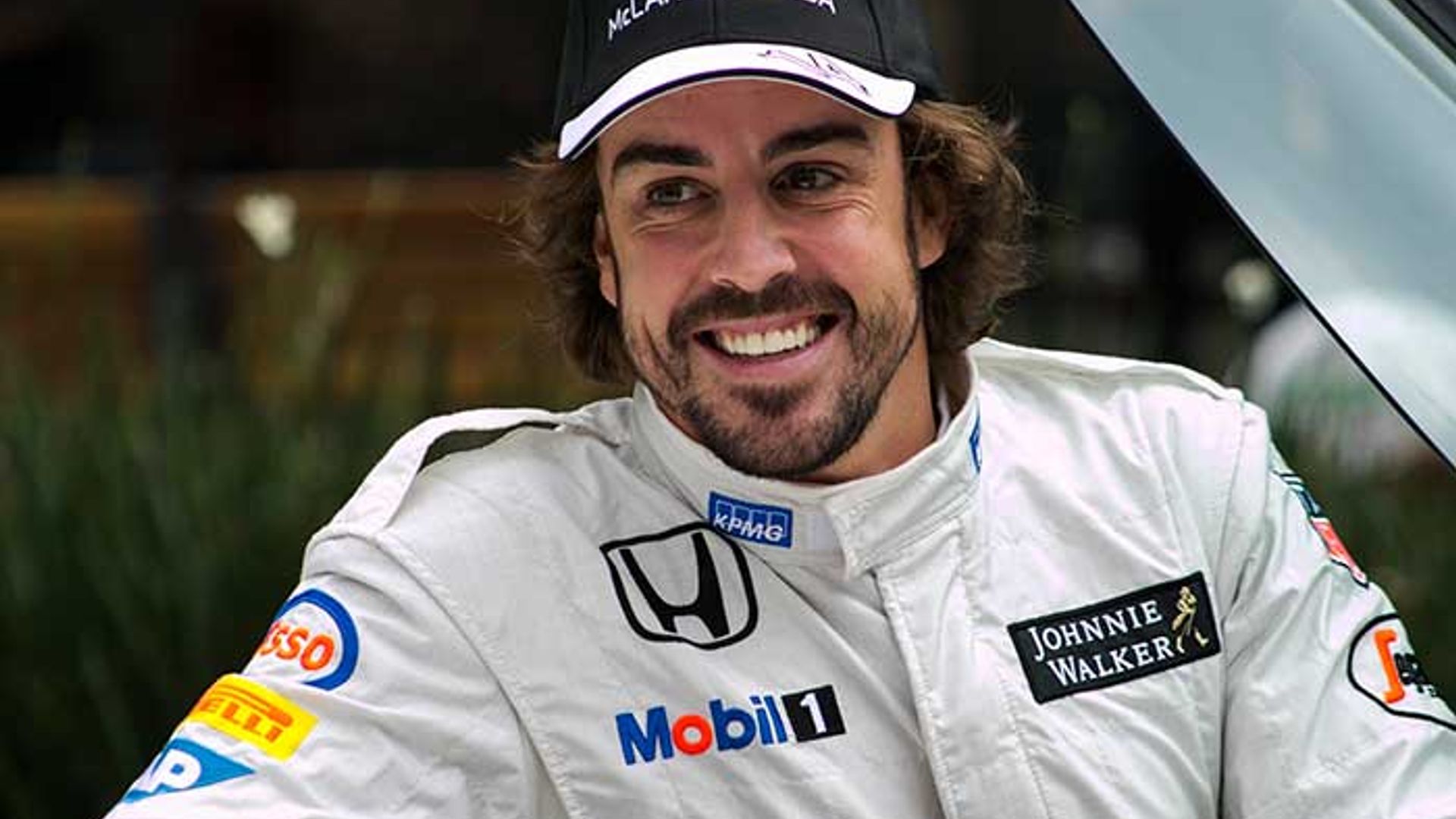 ¿Qué pensarías si Fernando Alonso fuera tu chofer por un día?