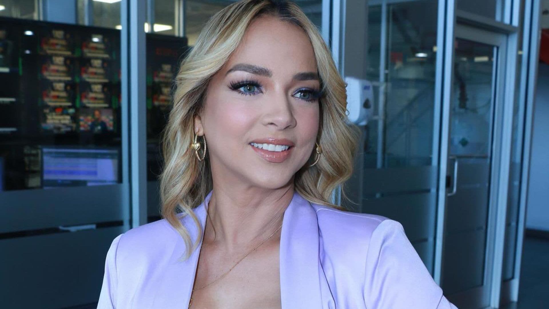 Adamari López revela haberse sentido discriminada por su peso y altura
