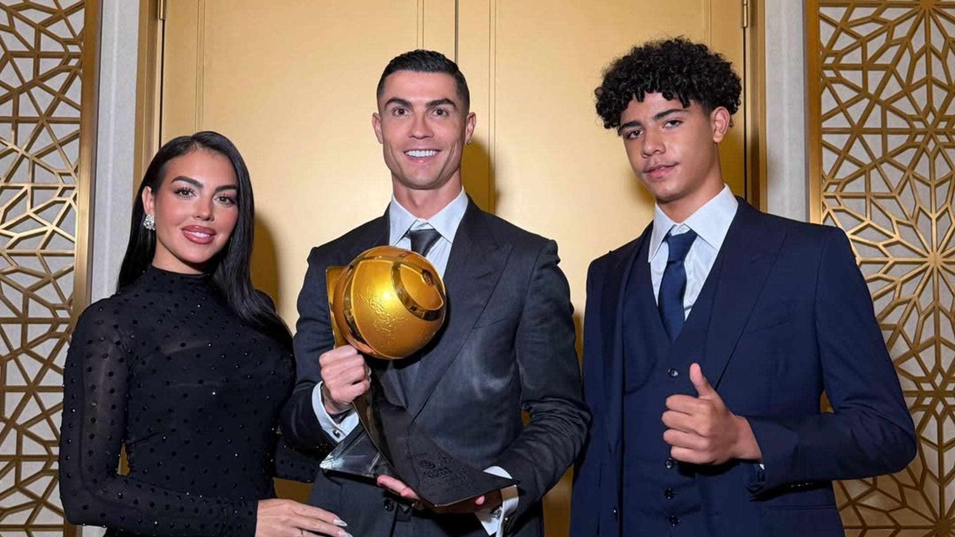 Georgina Rodríguez y Cristiano Ronaldo, perfecta complicidad en los Globe Soccer Awards 2025