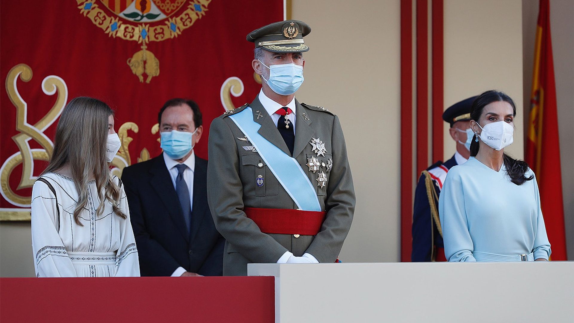 Los Reyes, junto a la infanta Sofía, presiden por primera vez sin la princesa Leonor los actos de la Fiesta Nacional