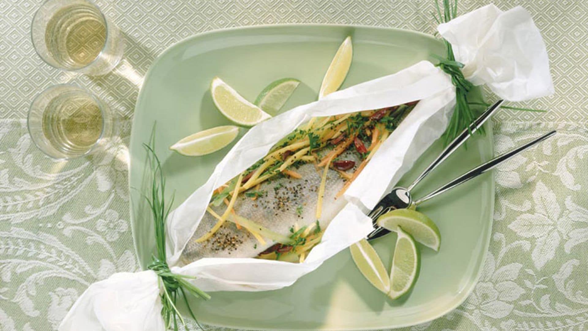Lubina salvaje al papillote con emulsión de eneldo