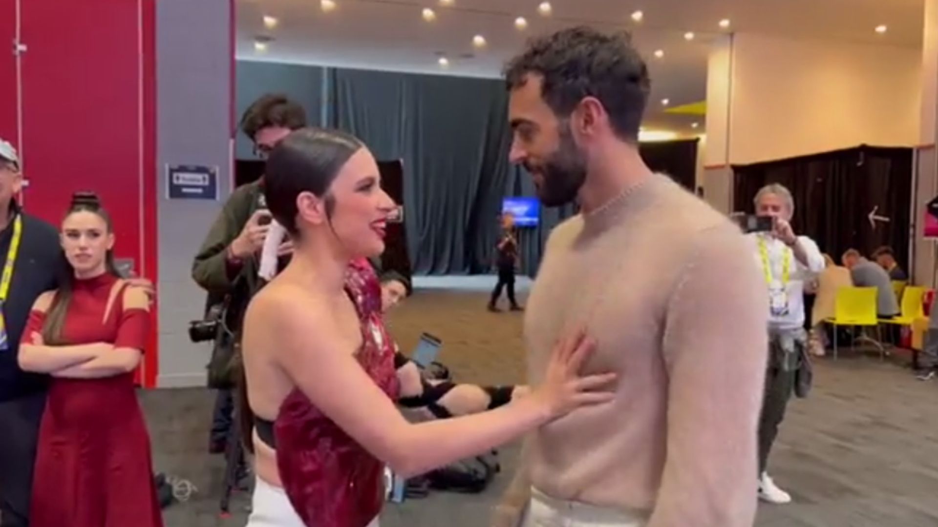 ¿Quién es Marco Mengoni?, el italiano que levanta pasiones en Eurovisión (como bien sabe Blanca Paloma)
