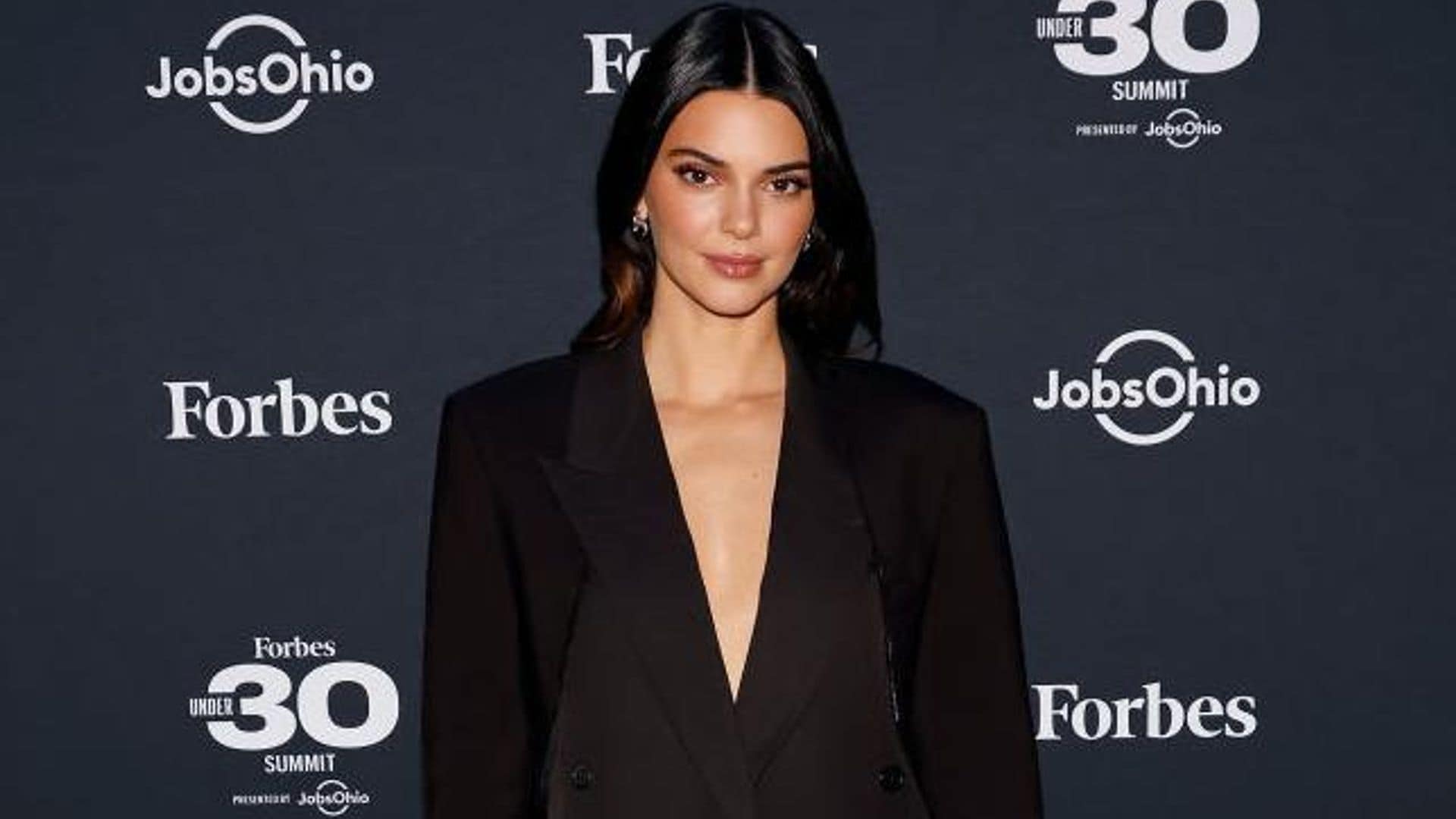 Los looks de Kendall Jenner que puedes recrear fácilmente esta temporada
