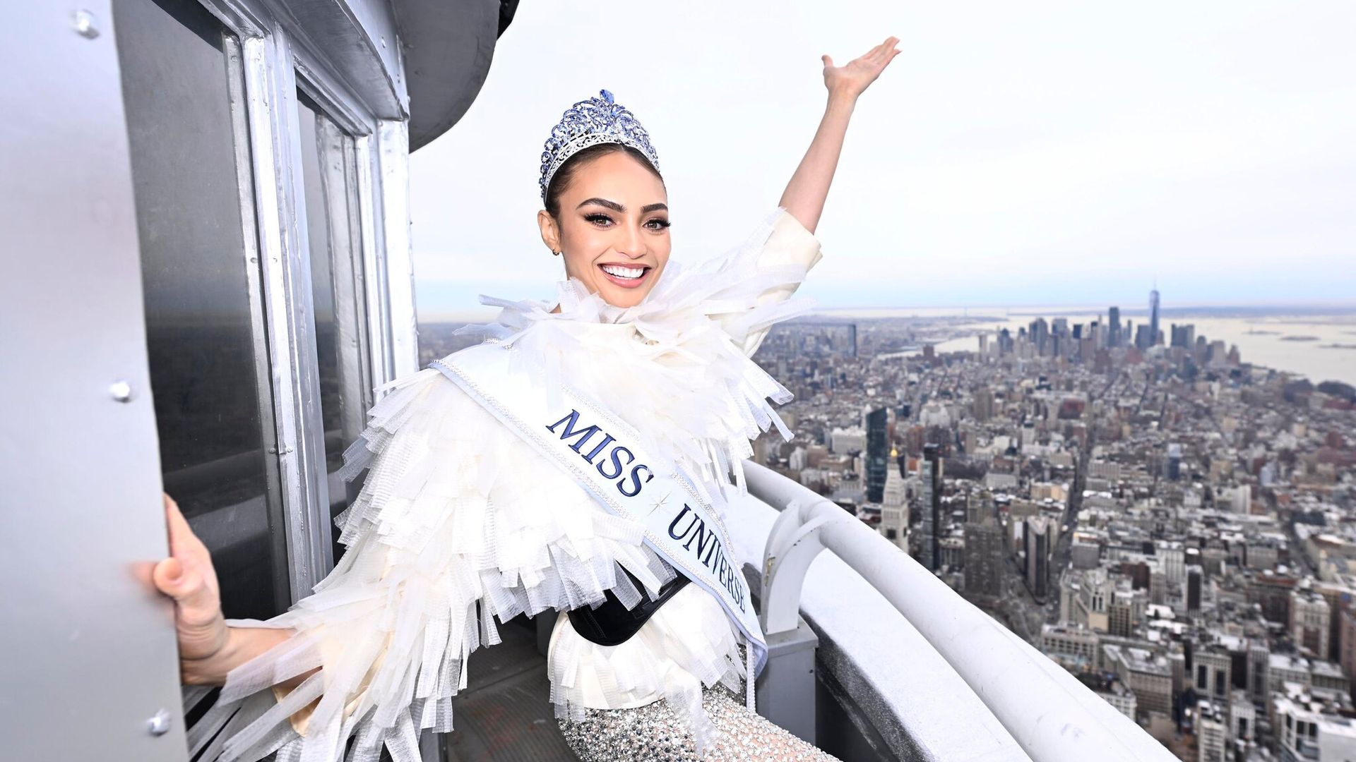 Estos son los beneficios que vienen con la corona de Miss Universo
